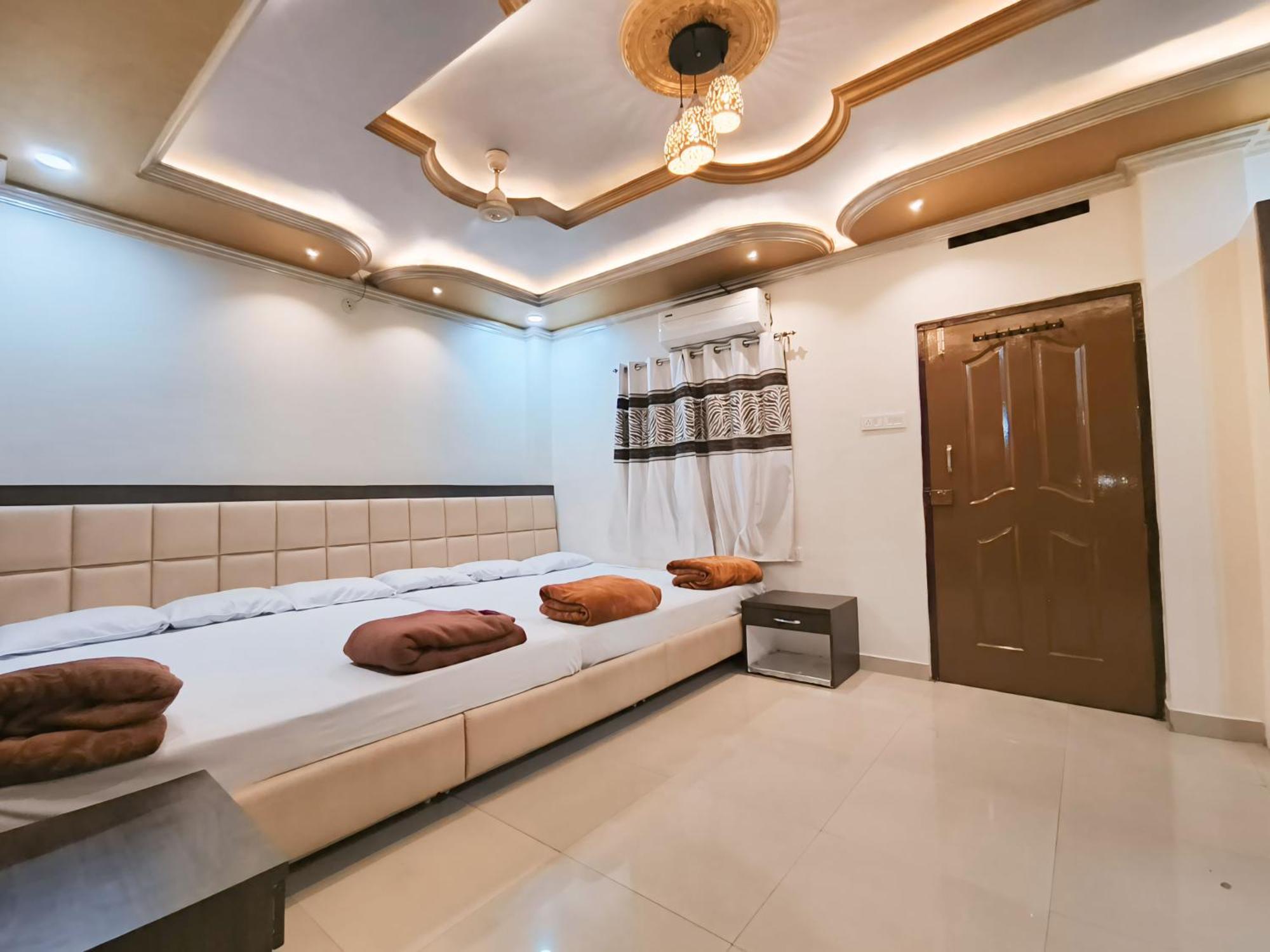 Shree Trilokeshwar Guesthouse Ujaim Exterior foto